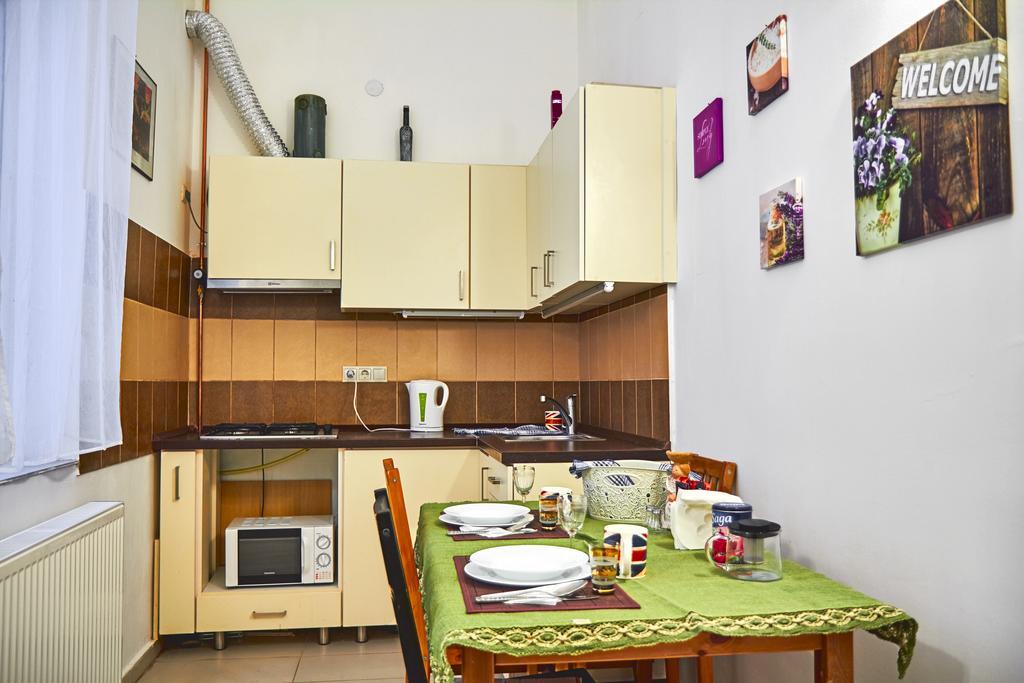Rakoczi Apartman Budapest Exteriör bild