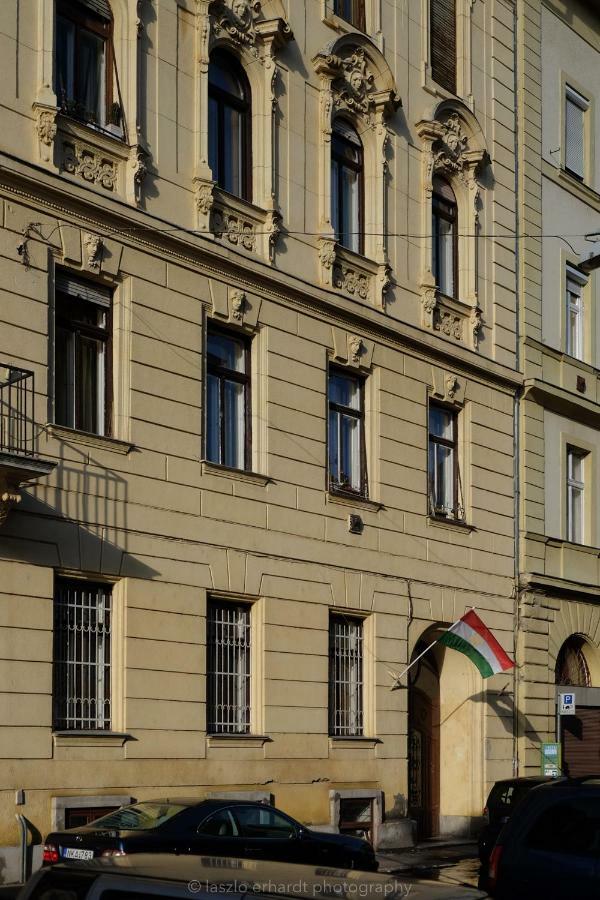 Rakoczi Apartman Budapest Exteriör bild